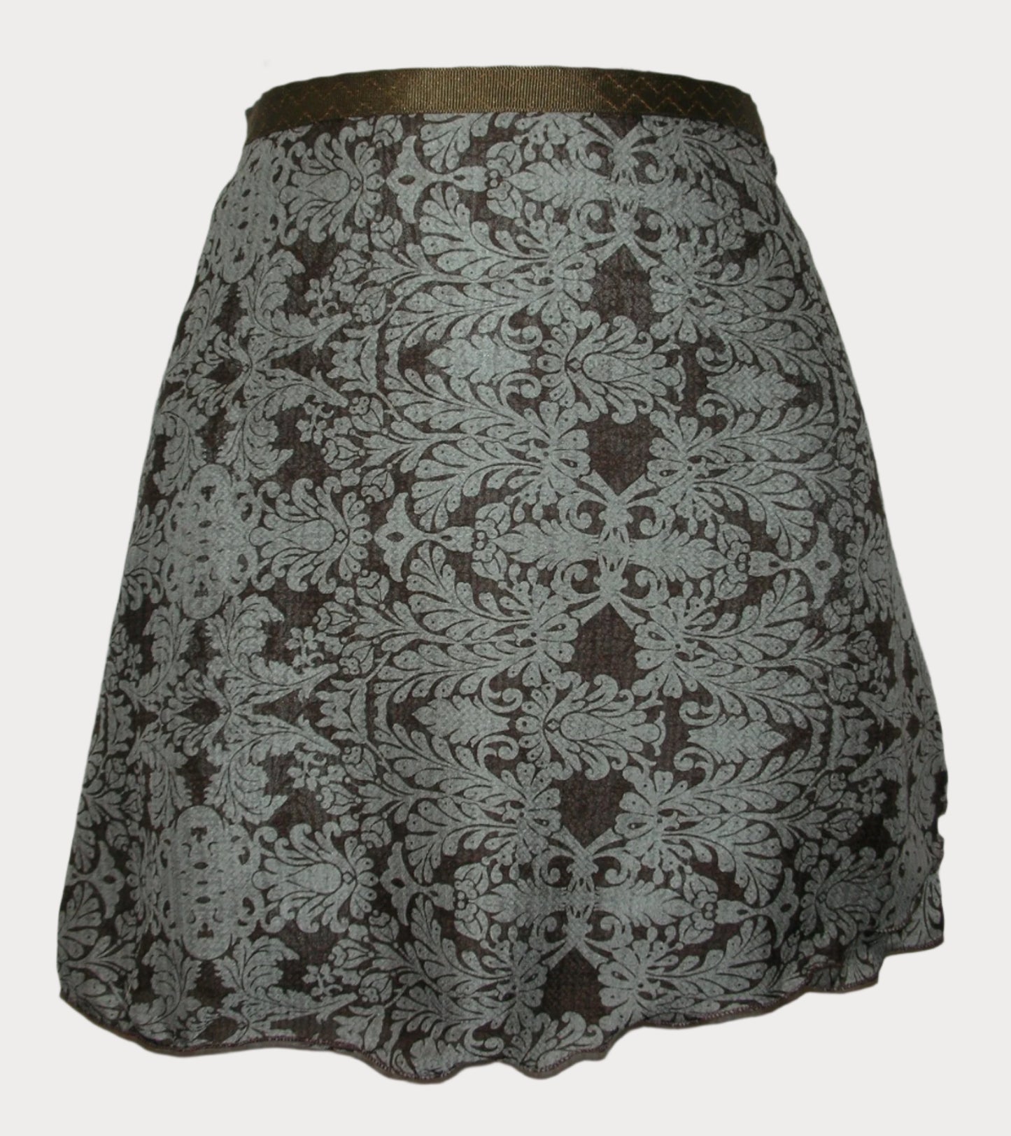 STRACCI AR 561 Adult Wrap Skirt