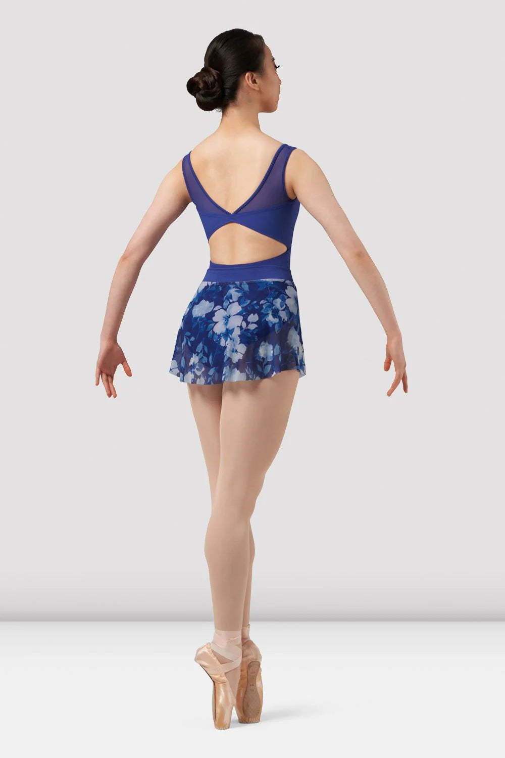 BLO MS162 Adult Pull On Skirt